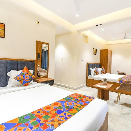 Fabhotel Prime The Golden Plaza - Nr Tarapith Temple Exterior photo